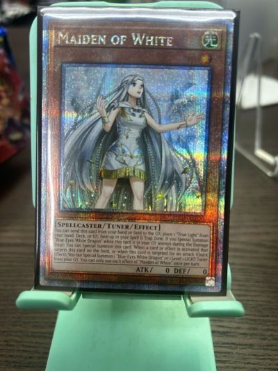 CR07-AE070 (QCSER)Maiden of White(白色少女)